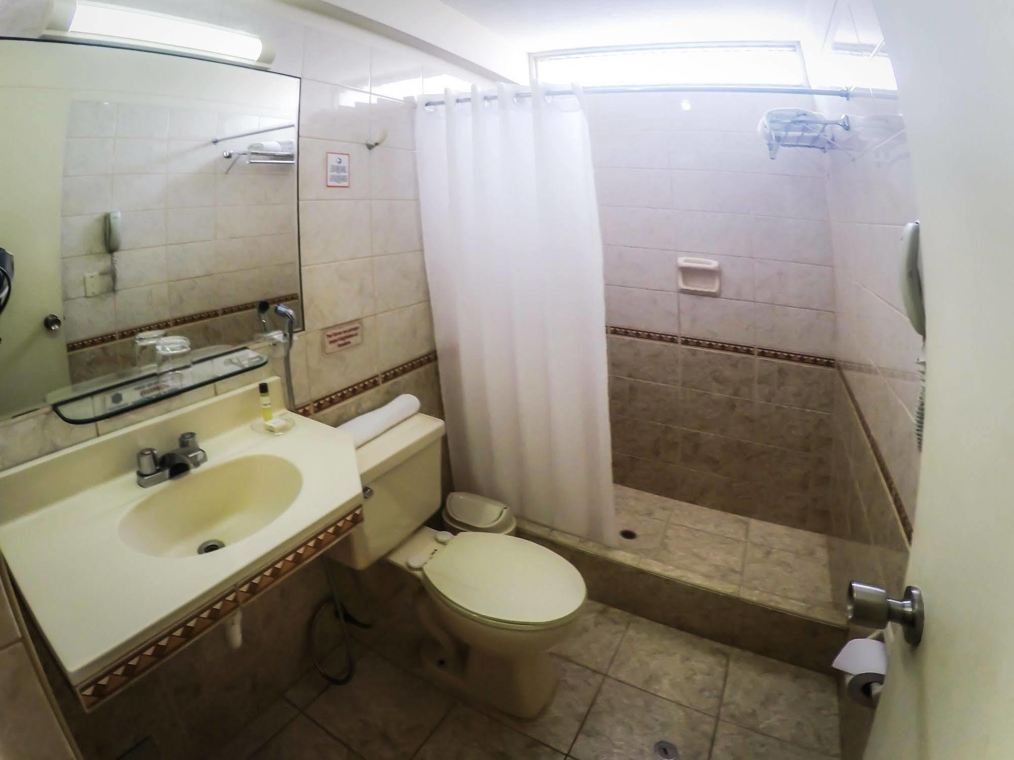 Intiotel Chiclayo Extérieur photo